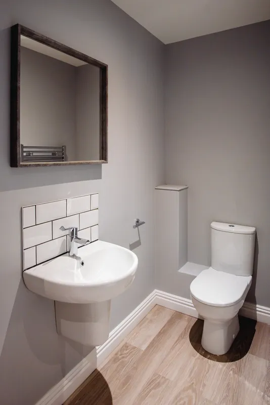 Flat E, 25 Lister Gate - Luxury 5 Bed City Centre Apartment - Thumbnail 22